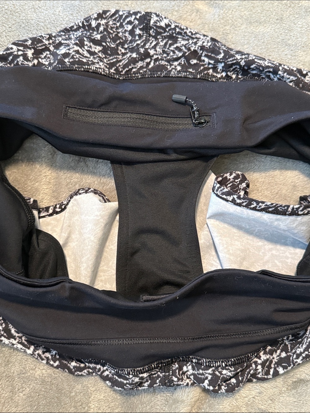 Lululemon Speed Shorts - Picture 8 of 8
